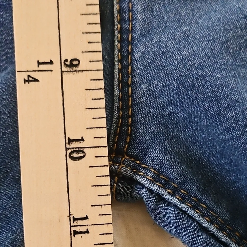 Curve Appeal Mid Rise Skinny Jeans w/ Comfort Waist Size 8/29 - Picture 5 of 8